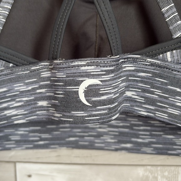 NWT ZYIA ACTIVE Grey & Sage Luxe Strappy Women's Sports Bra - Picture 8 of 11